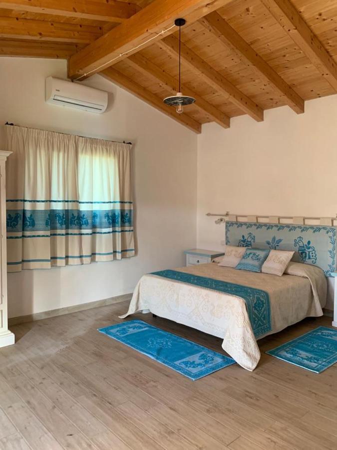 Tenute Venafiorita Loiri Porto San Paolo Exterior foto